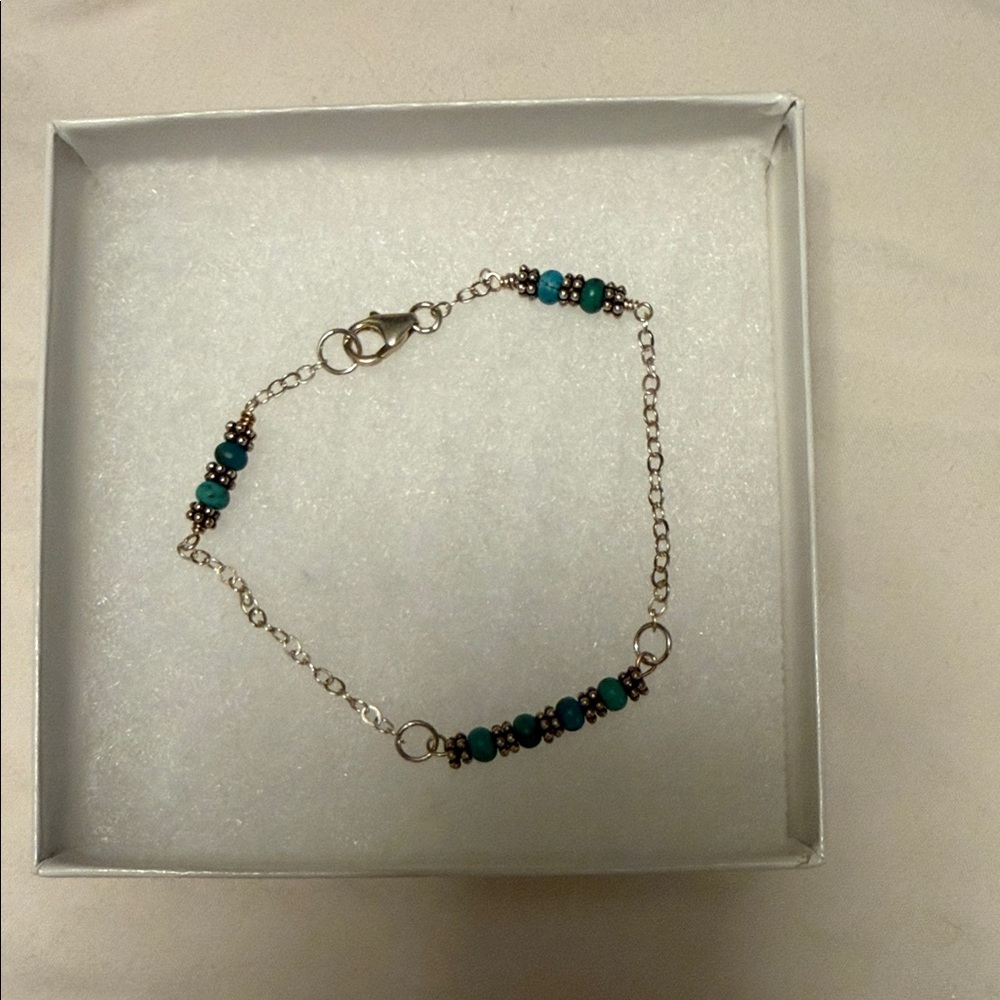 Elegant Turquoise Beaded Bracelet